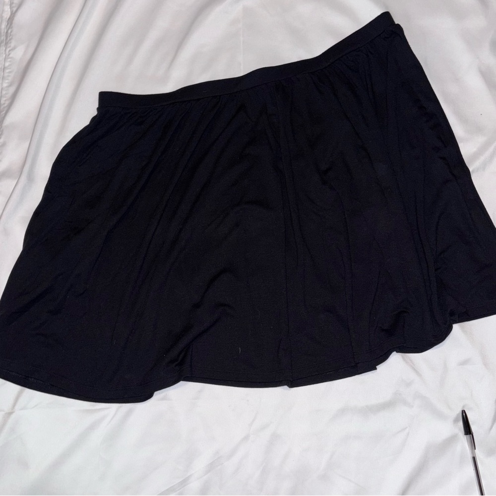 Elegant Black Women's Skirt